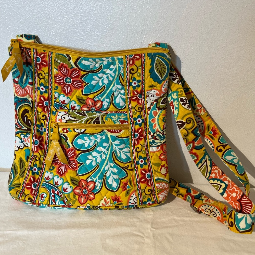 Vera Bradley RETIRED Provencal Crossbody Bag excellent condition